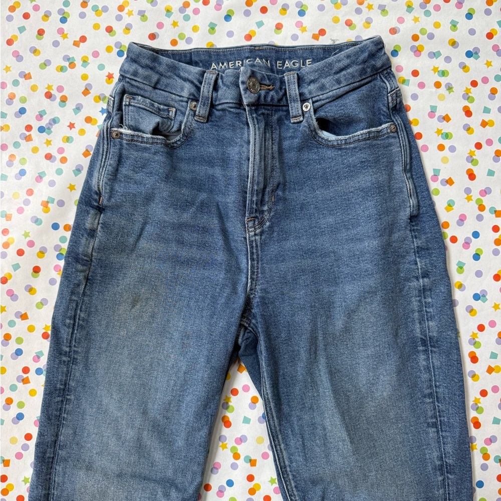 American Eagle High Waisted Mom Jeans